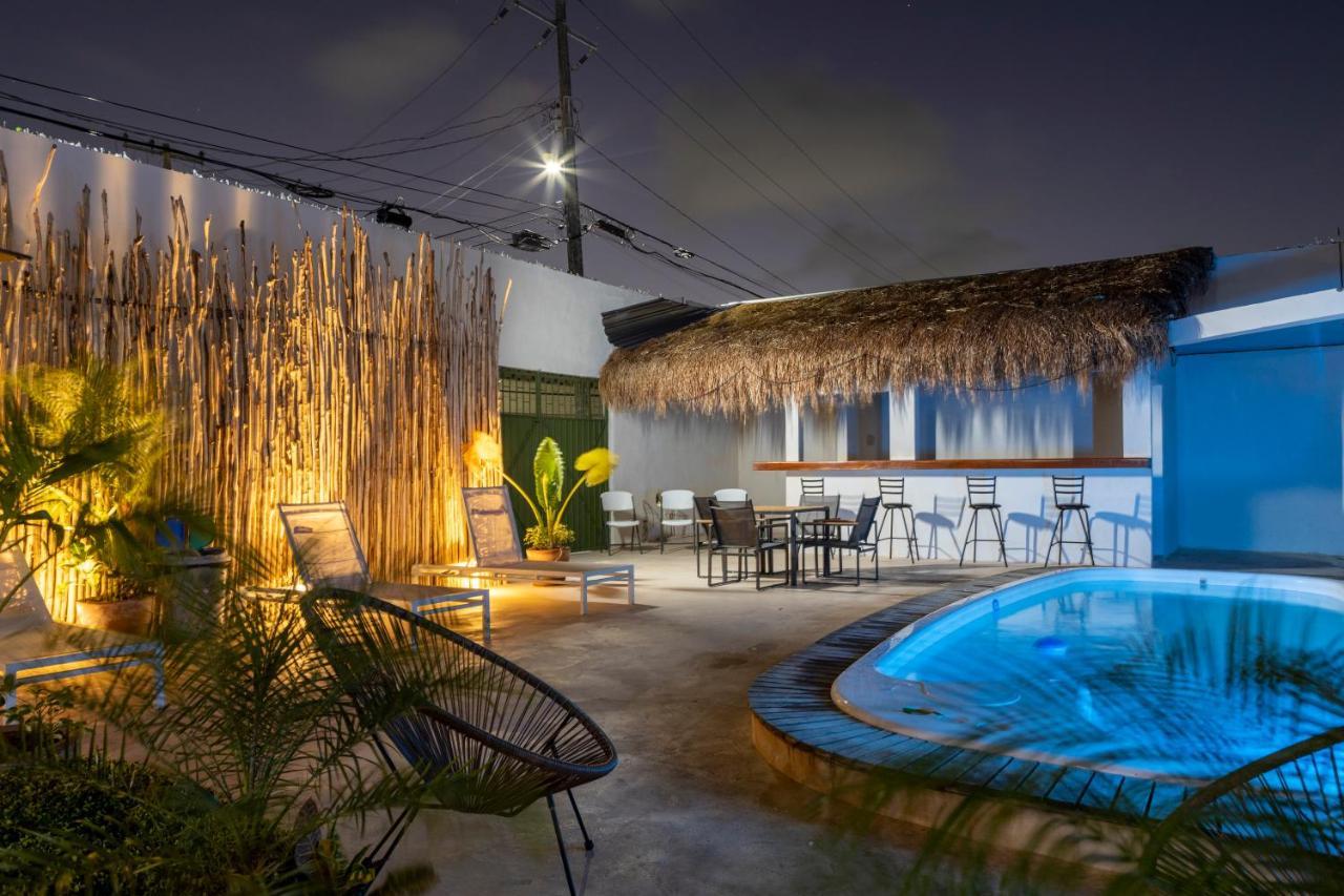 Soy Local Cancun Exterior photo